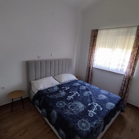 Apartmani Bakran Lopar Eksteriør bilde