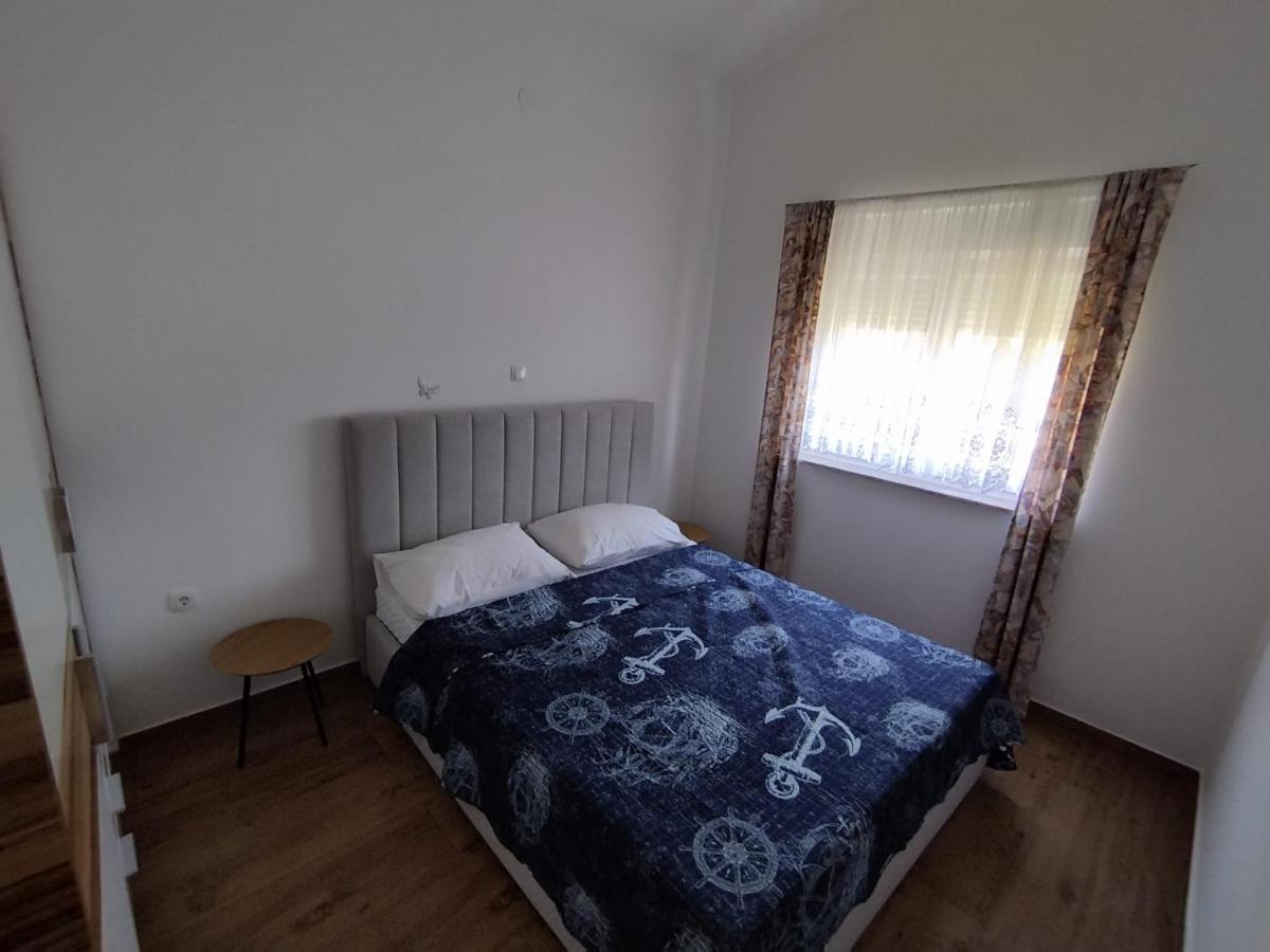 Apartmani Bakran Lopar Eksteriør bilde